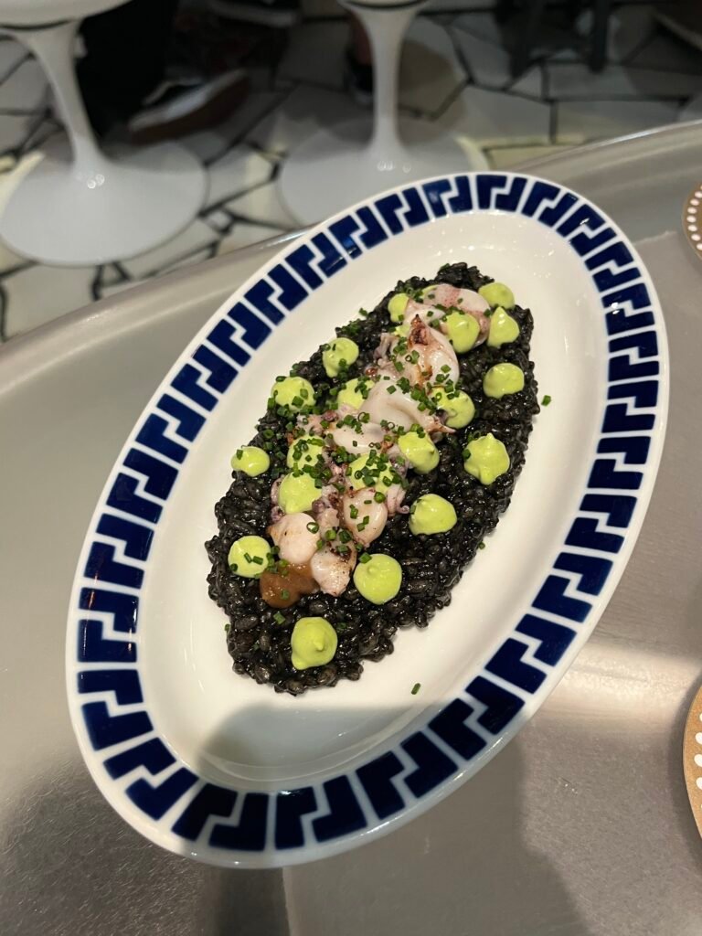 arroz negro teatro kitchen 